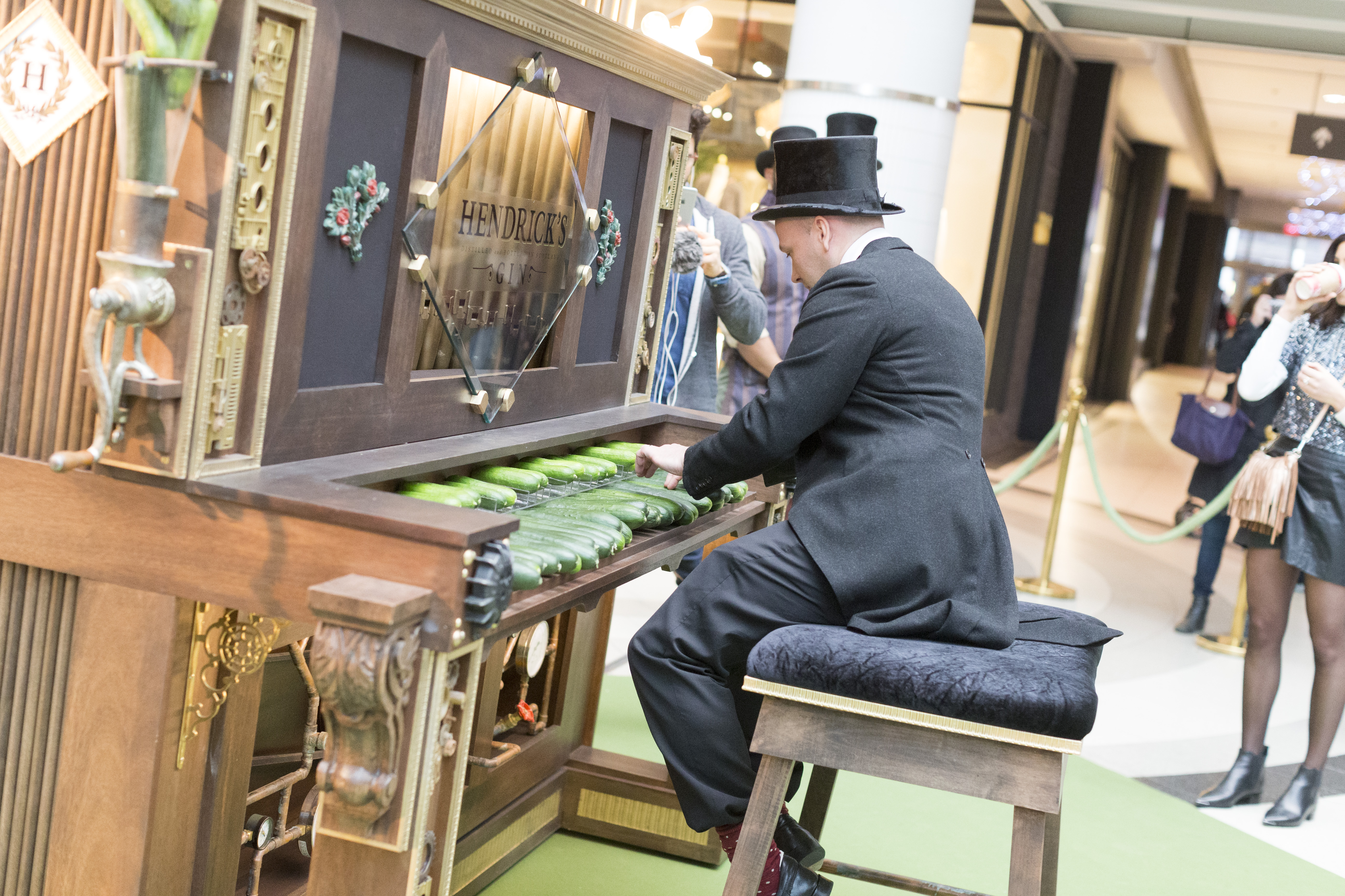 Hendrick's Gin — cucumber organ player